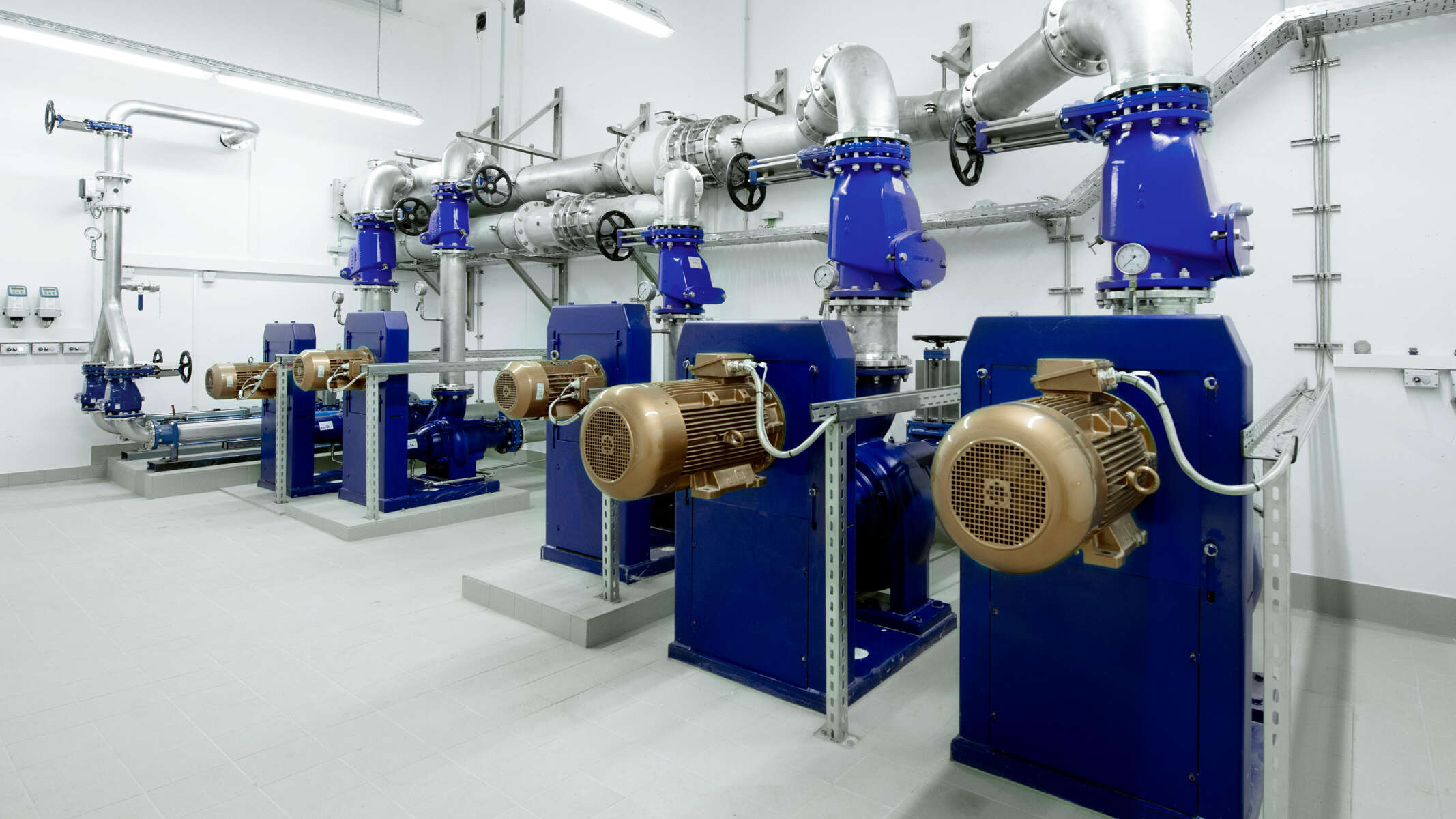 KSB waste water pumps from the Sewatec range used in the central waste water treatment plant Volkach, Germany Waste water pumps used in a plant for waste water treatment