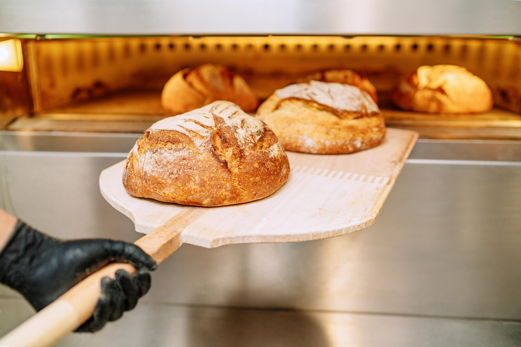 Process heat for large bakeries – reliable and efficient thanks to KSB’s Etanorm SYT heat transfer fluid pump