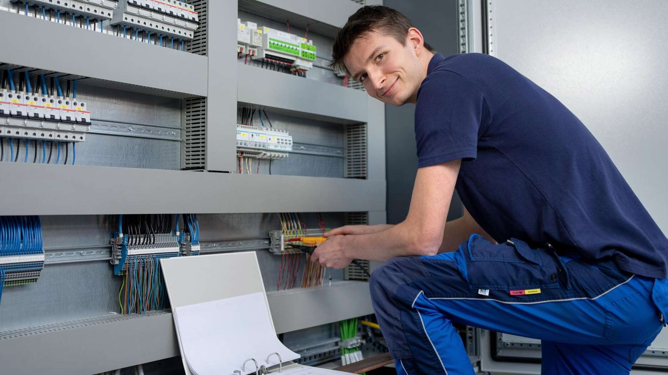 Verladen einer Kreiselpumpe in das Servicefahrzeug