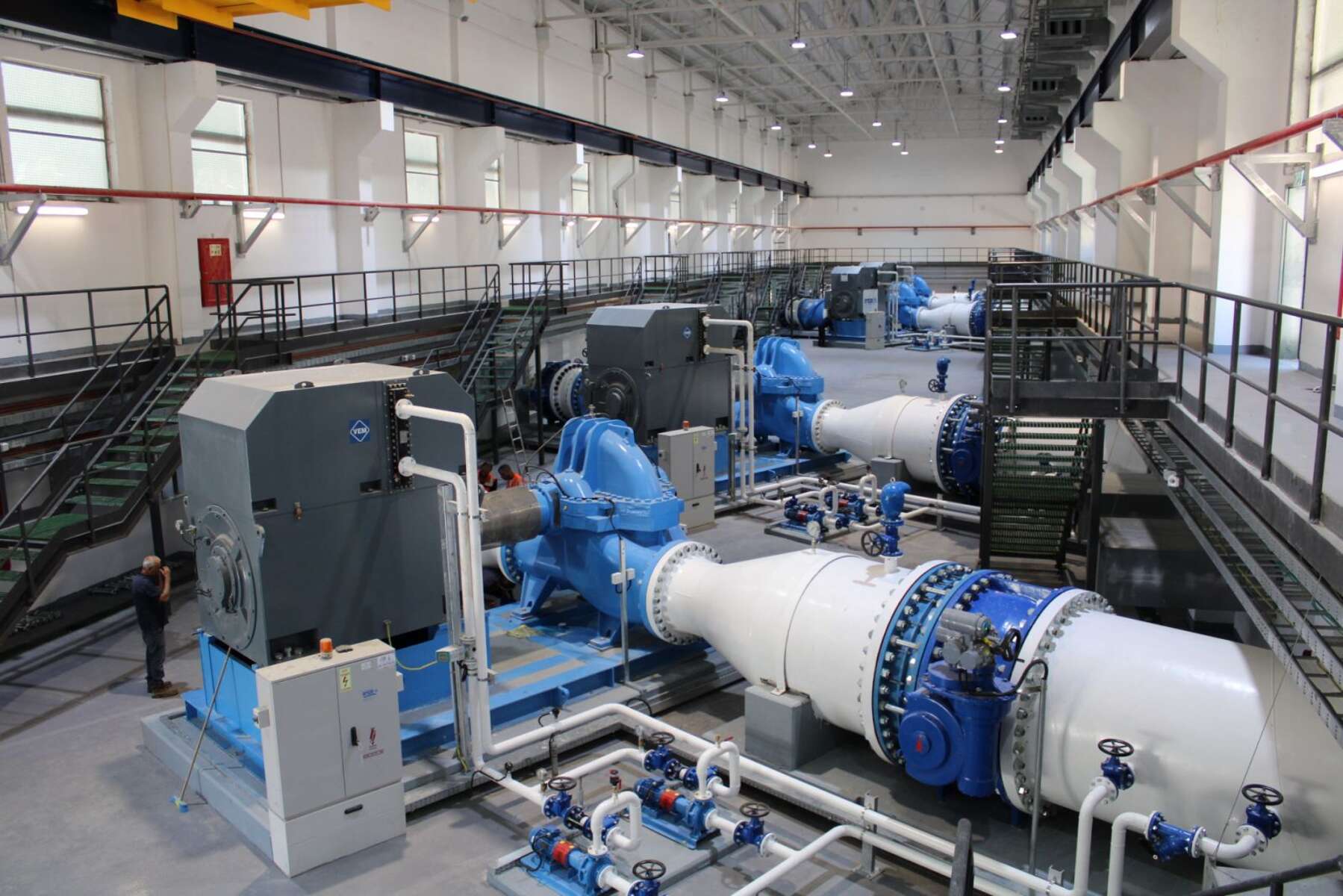 Het nieuwe pompstation Kisalon 2 met waterpompen RDLO 700-980 van KSB