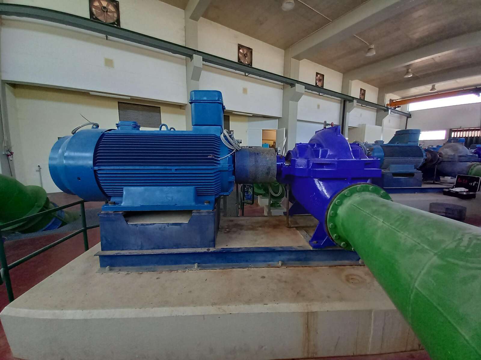 Grupo electrobomba KSB modelo Omega, de voluta bipartida