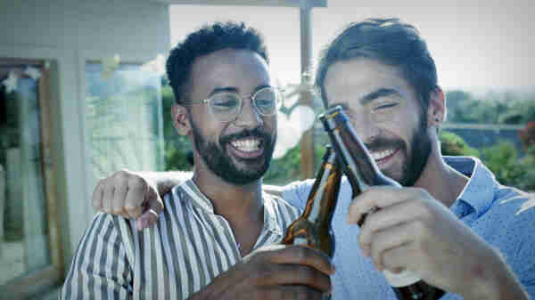 Martin and Thomas having a beer after work