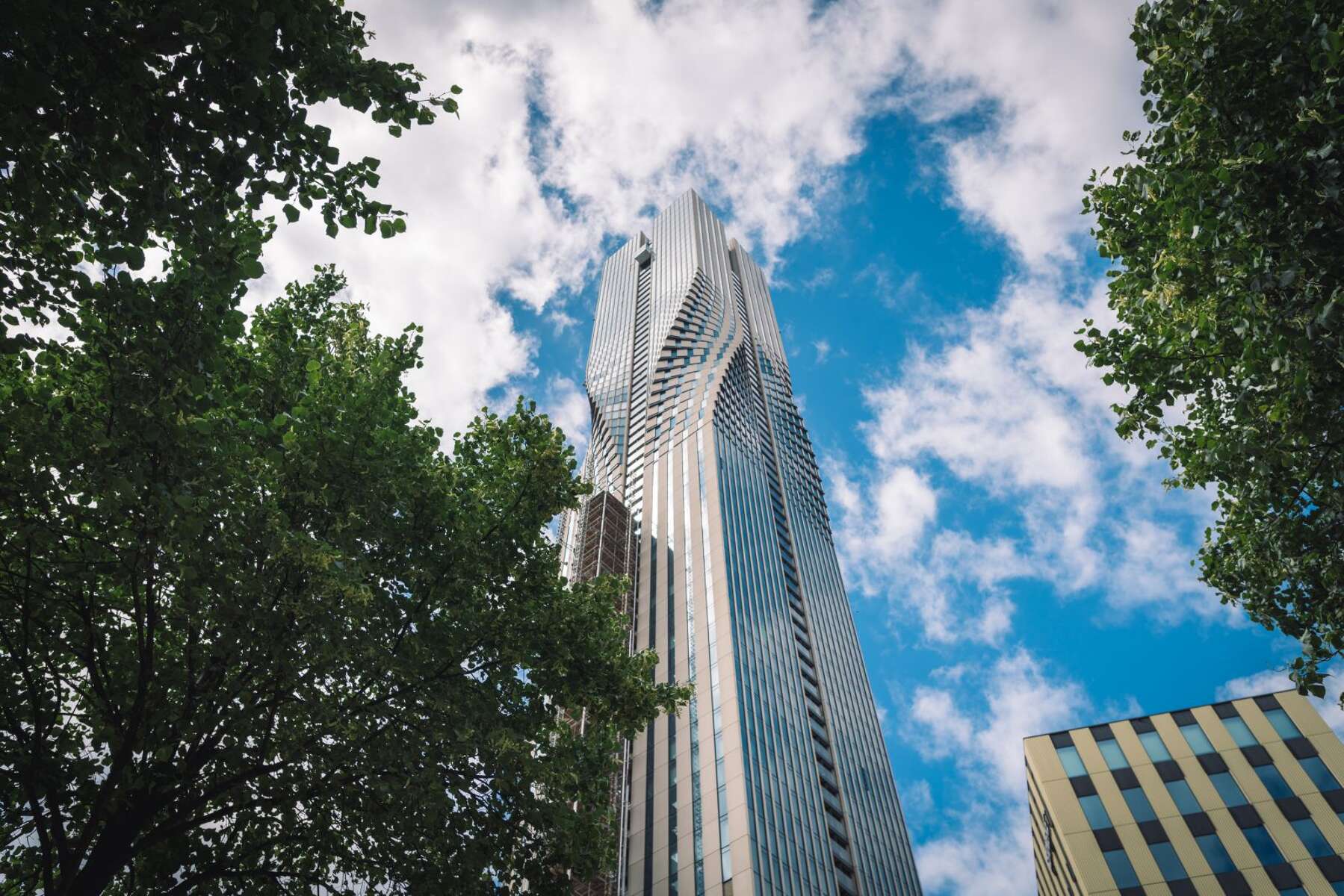 Vattentank ovanifrån, med utloppsrör