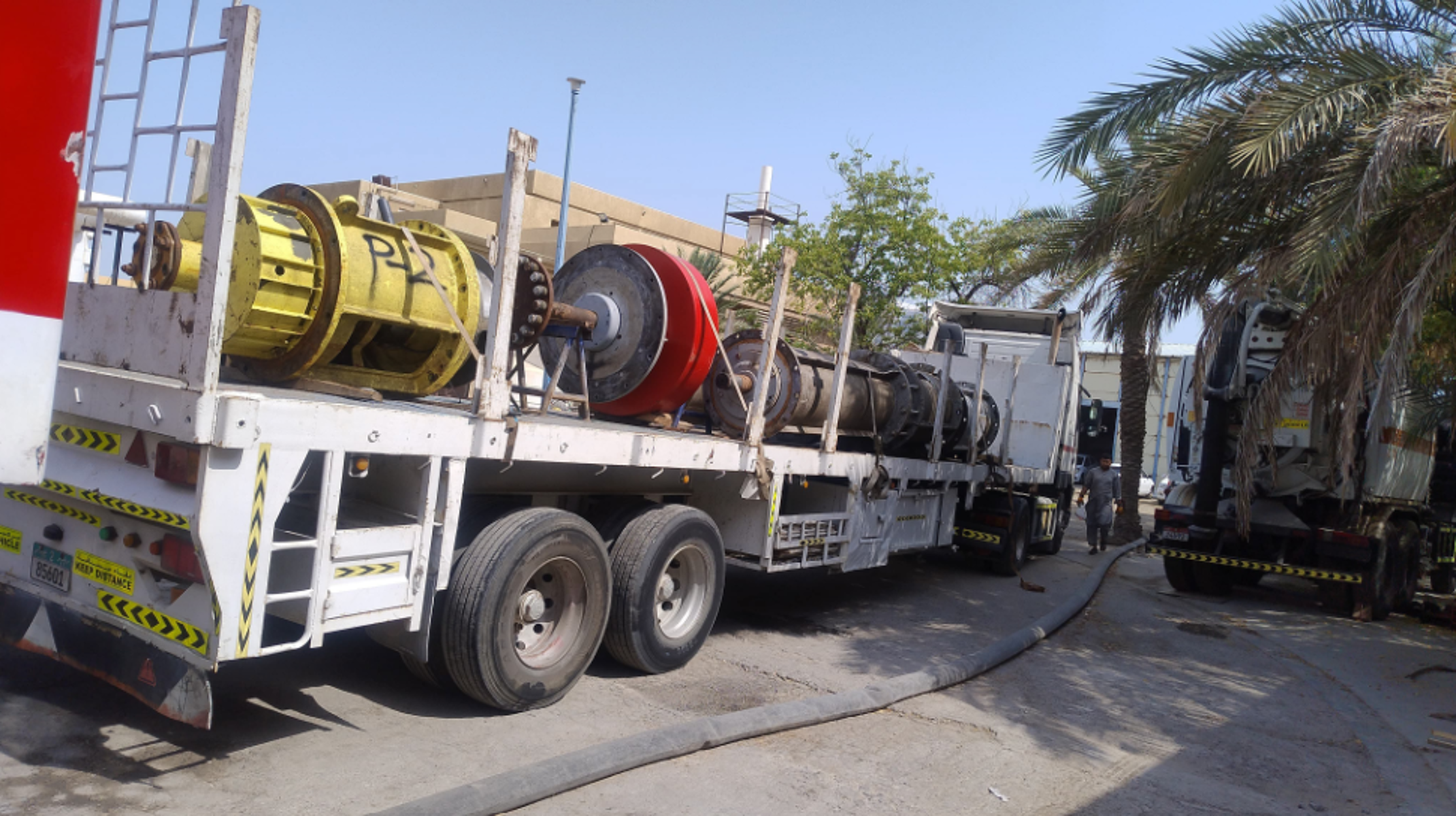 The components of the massive waste water pumps were transported to the KSB SupremeServ workshop on low loaders. A low loader laden with massive pump components