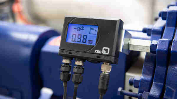 PumpMeter von KSB überwacht die Pumpen der Eta-Baureihe
