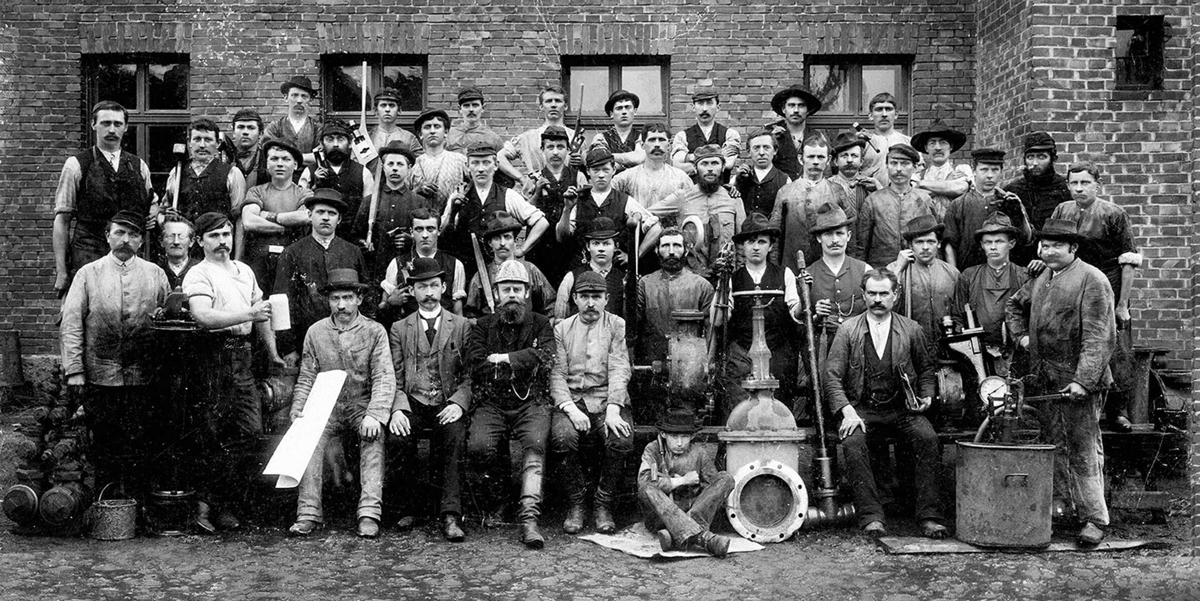 Die Belegschaft der Armaturenbau-Schlosserei im Jahre 1930