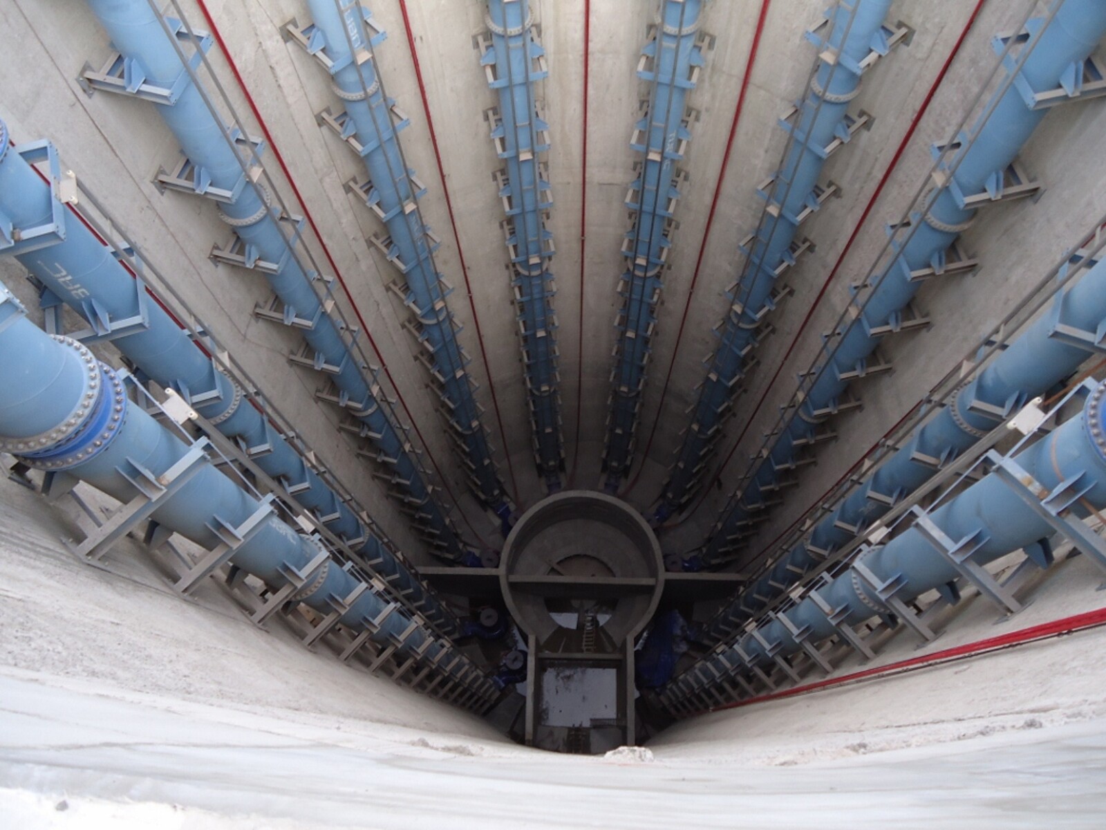 Huge submersible motor pumps in one of the two pump sumps of El Caracol