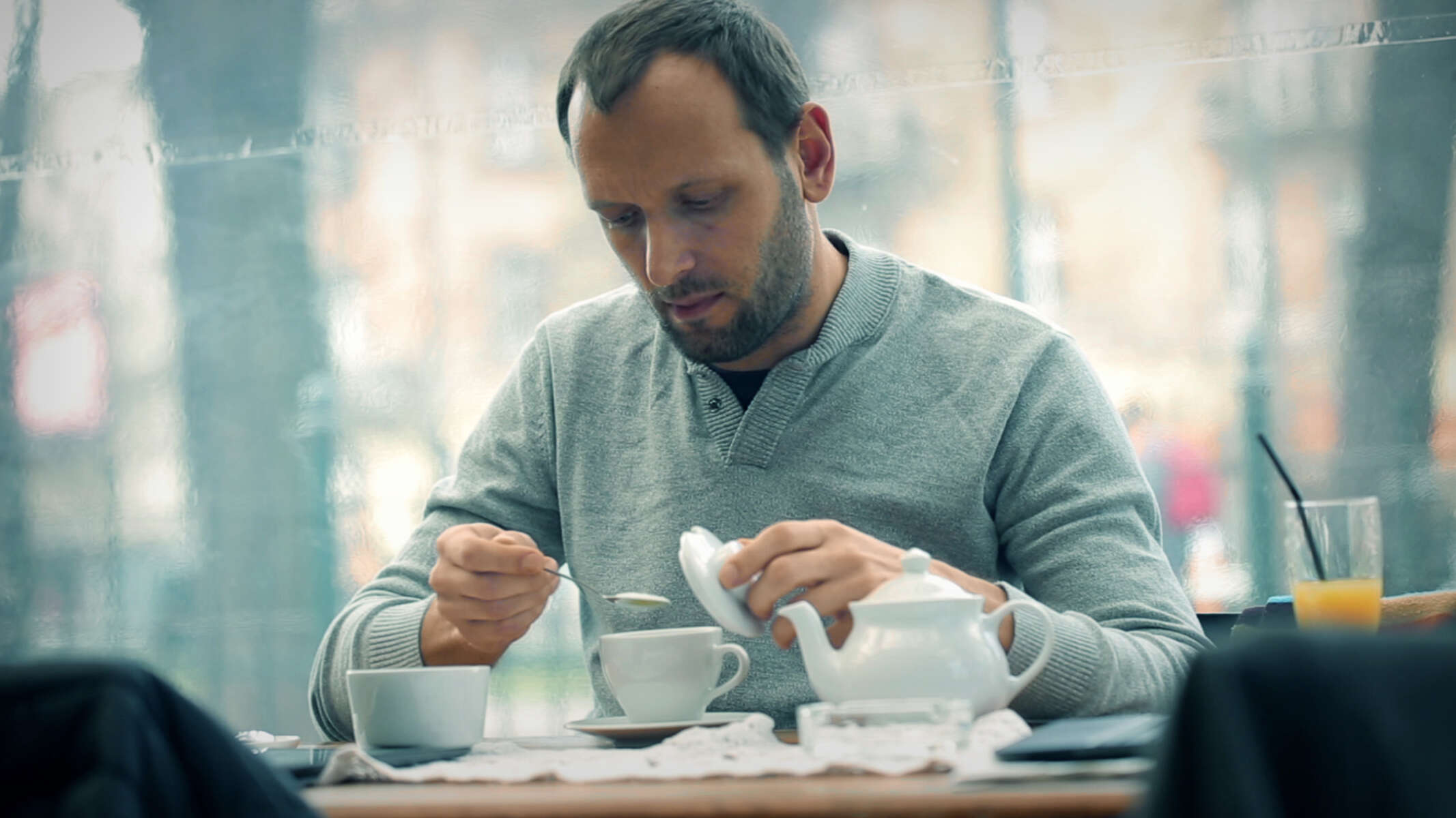 Joe having breakfast