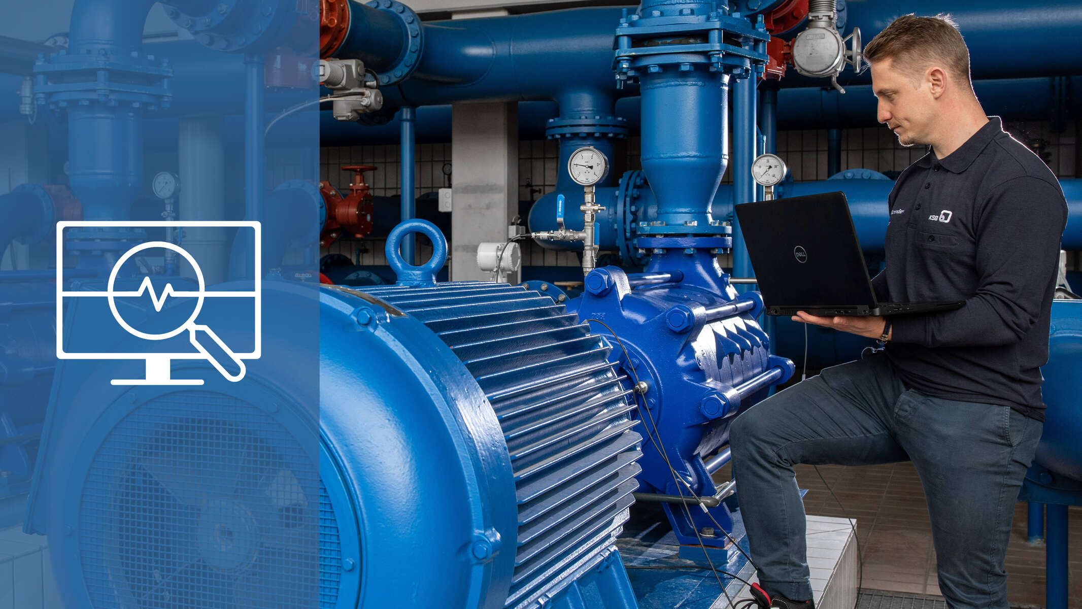 Szervizmérnök egy szivattyúhoz csatlakoztatott laptoppal