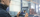 VDI 2770- und IEC 61406-konforme Bereitstellung von Herstellerinformationen: Techniker mit Tablet in der Hand